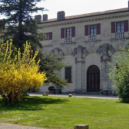 Agriturismo Corte Virgiliana Virgilio Екстериор снимка