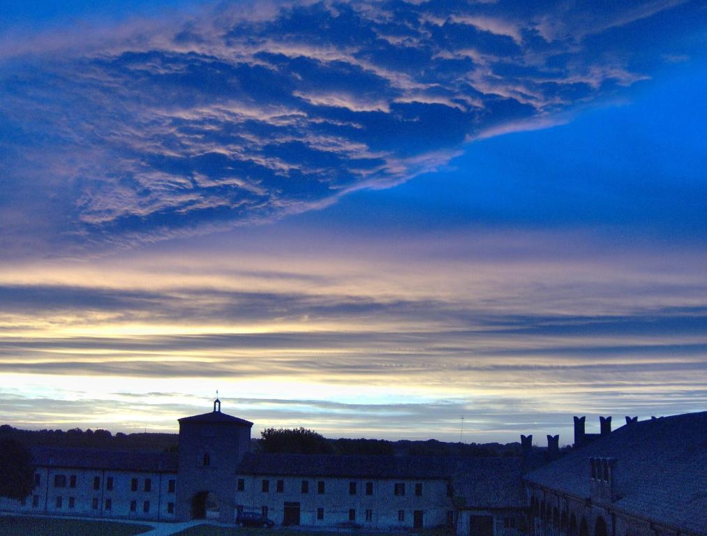 Agriturismo Corte Virgiliana Virgilio Стая снимка